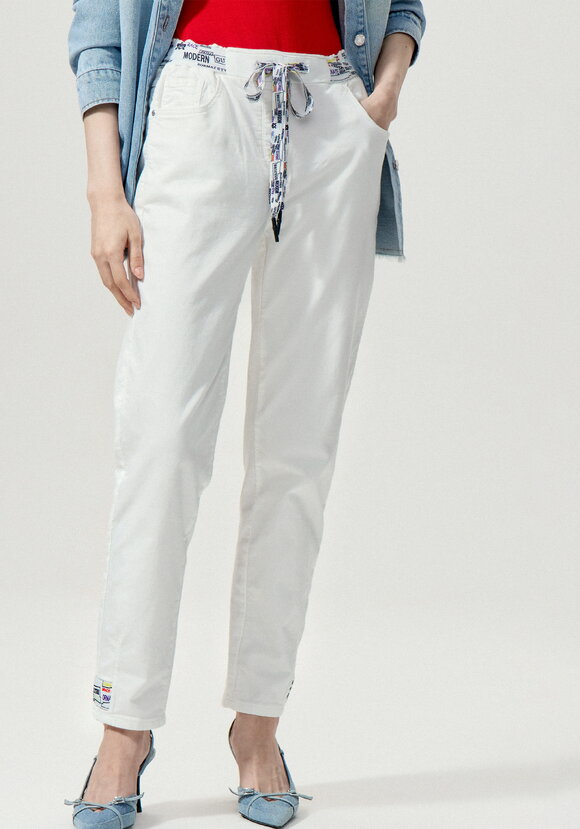 Джинсы с принтом по поясу шир.  580, рис. 2