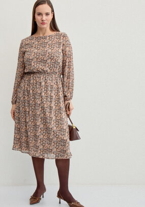 Платье прямого кроя с резинкой  на талии