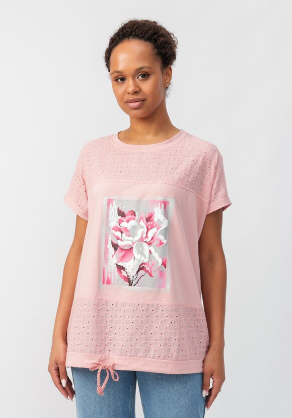 Блуза с принтом и ажурными вставками шир.  580, рис. 19