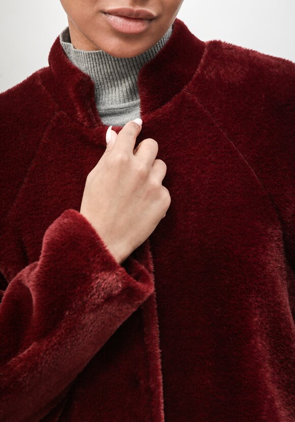 Полупальто с воротом стойка шир.  580, рис. 20