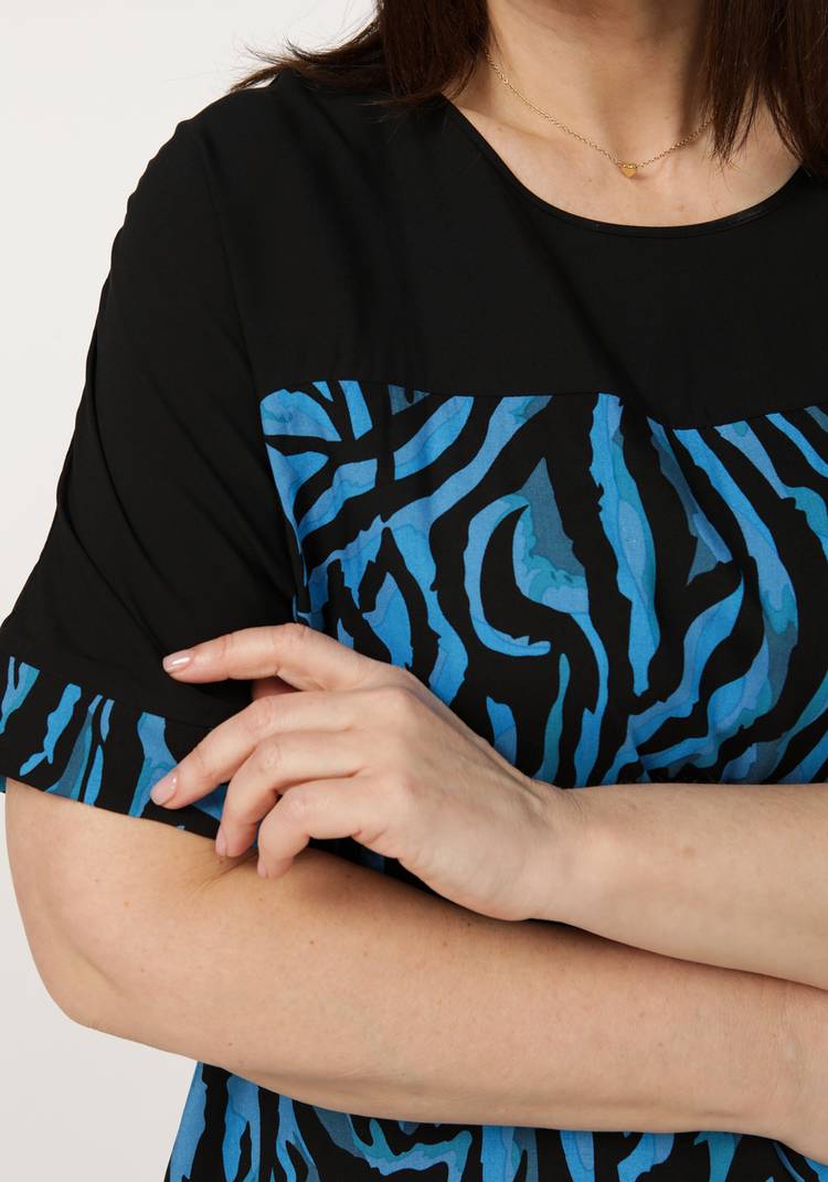 Костюм с анималистическим принтом шир.  750, рис. 11