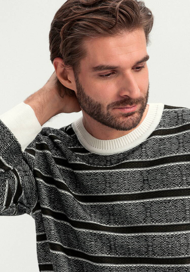 Джемпер в полоску с контрастными манжетами шир.  750, рис. 5