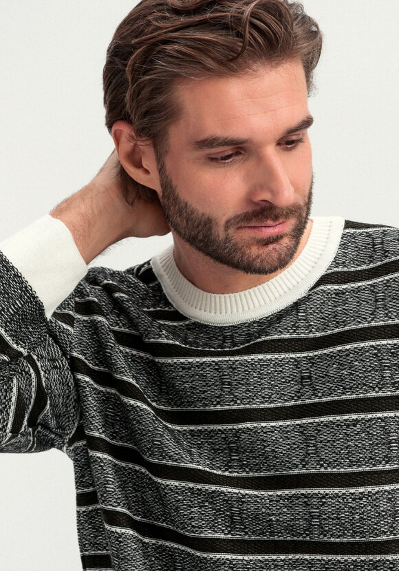 Джемпер в полоску с контрастными манжетами шир.  580, рис. 5