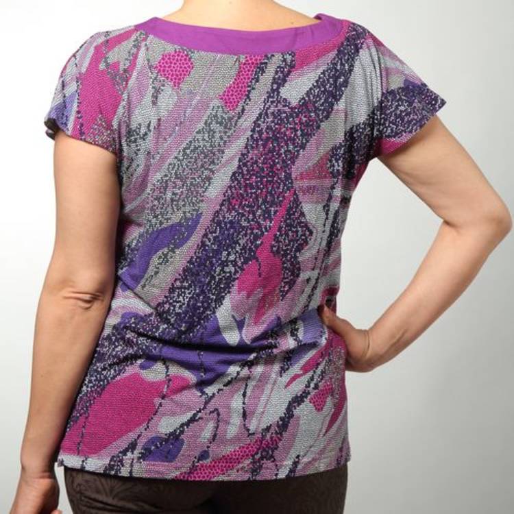 Блуза с ярким абстрактным принтом шир.  750, рис. 2