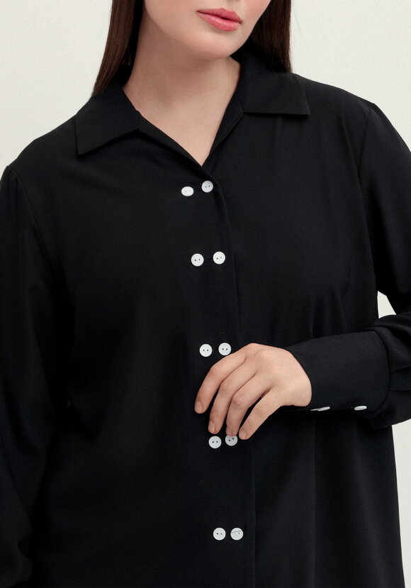 Рубашка с контрастными пуговицами шир.  580, рис. 5