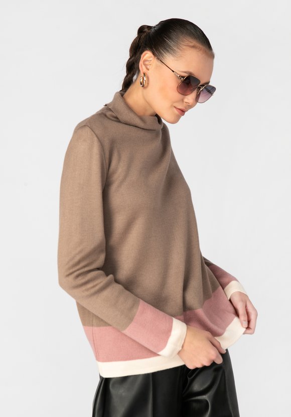 Свитер женский с контрастными полосами шир.  580, рис. 13