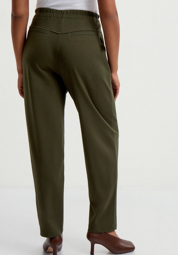 Брюки трикотажные со стрелками шир.  580, рис. 11