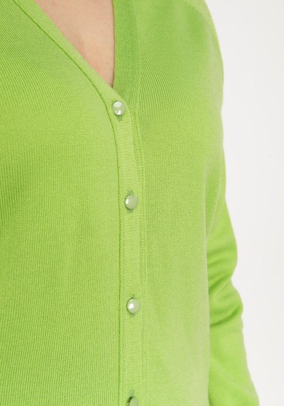 Кардиган с V-образным вырезом шир.  580, рис. 20