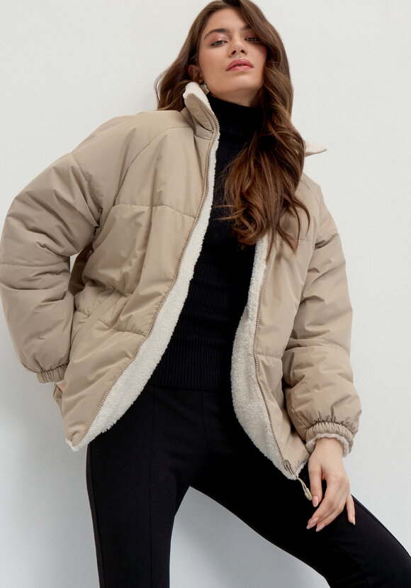 Двусторонняя куртка с высоким воротом шир.  580, рис. 1