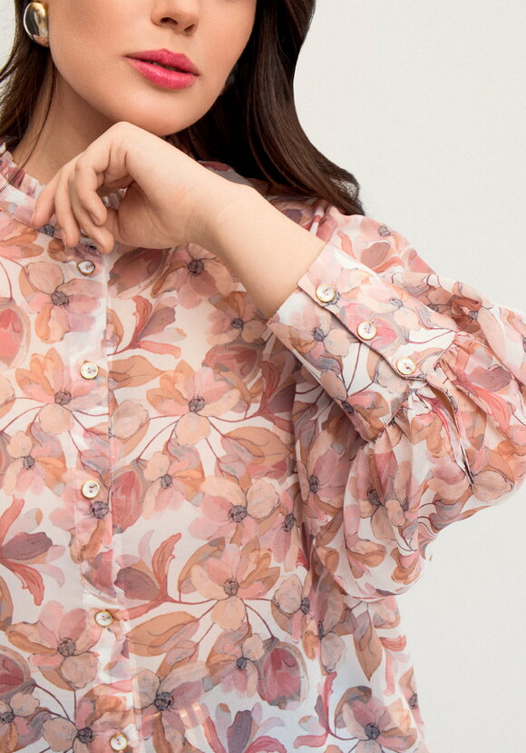 Блуза легкая с цветочным принтом шир.  580, рис. 11