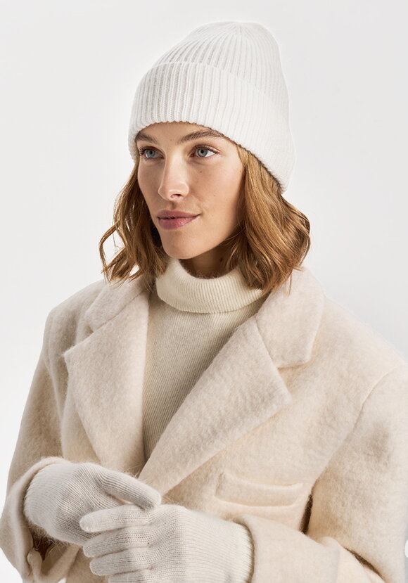 Шапка Эльвира шир.  580, рис. 1