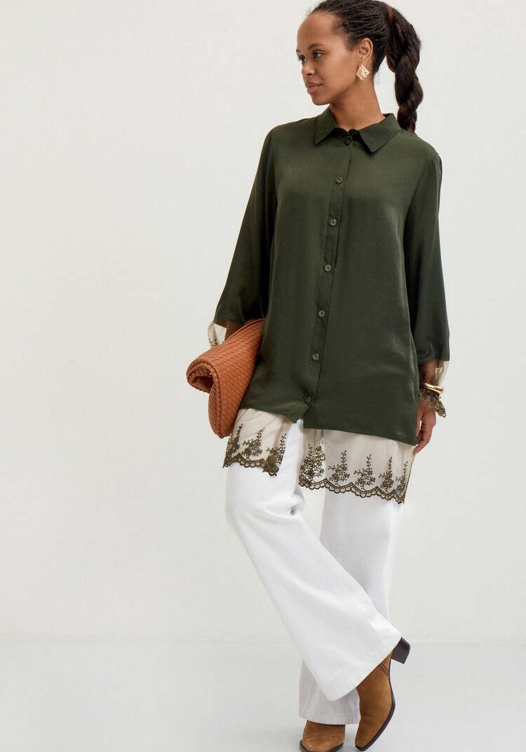 Туника с кружевом на пуговицах шир.  750, рис. 10