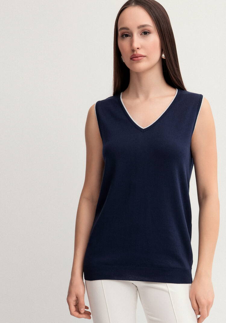 Топ с V-образным вырезом шир.  750, рис. 4