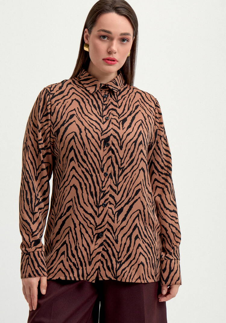 Блуза с анималистичным принтом на пуговицах шир.  750, рис. 4