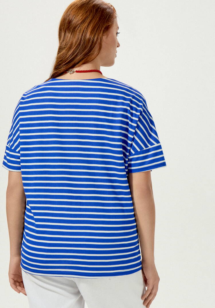 Футболка в горизонтальную полоску шир.  750, рис. 19