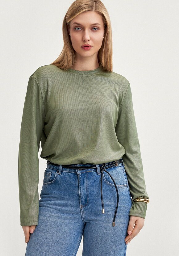 Лонгслив с блестящим напылением шир.  580, рис. 9