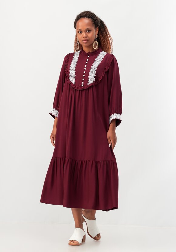 Платье с воротником-стойкой и кружевом шир.  580, рис. 9