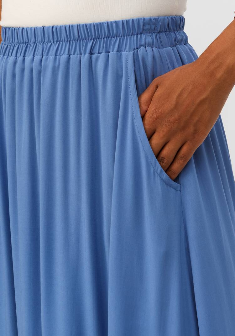 Юбка на эластичной ленте с ярусами шир.  750, рис. 21