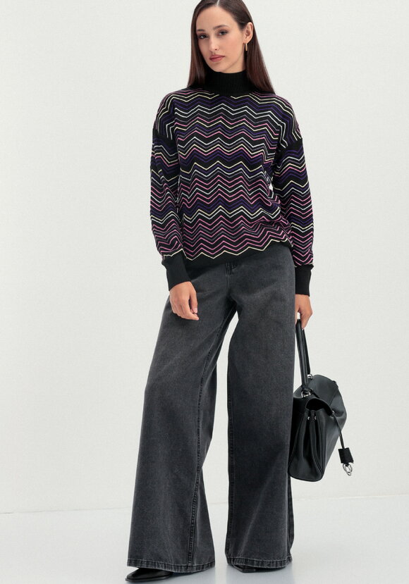 Свитер с высоким горлом и принтом зигзаг шир.  580, рис. 2