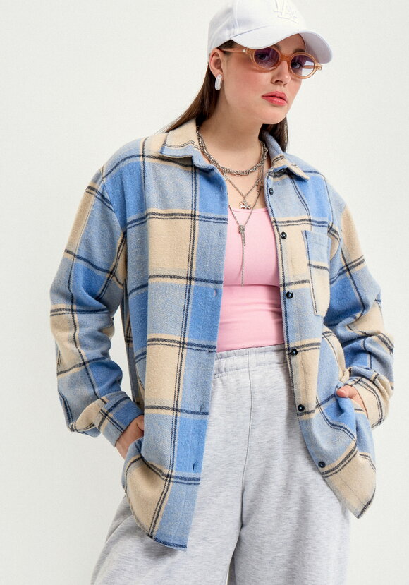 Рубашка в клетку с накладным карманом шир.  580, рис. 40