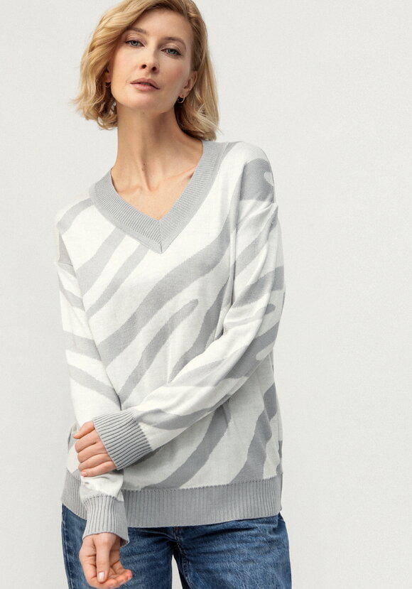 Джемпер с принтом зебра шир.  580, рис. 1