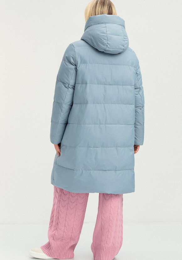 Пуховик стеганый свободного кроя с капюшоном шир.  580, рис. 45