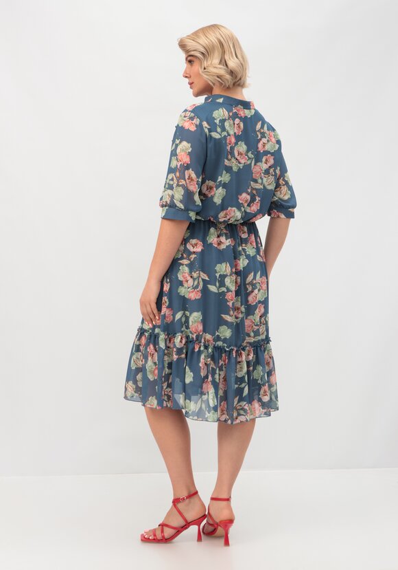 Платье с воланом по горловине шир.  580, рис. 12