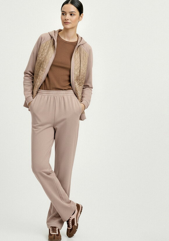 Брюки прямые трикотажные на резинке шир.  580, рис. 26