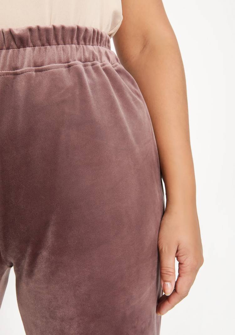 Брюки свободного силуэта на эластичной ленте шир.  750, рис. 6