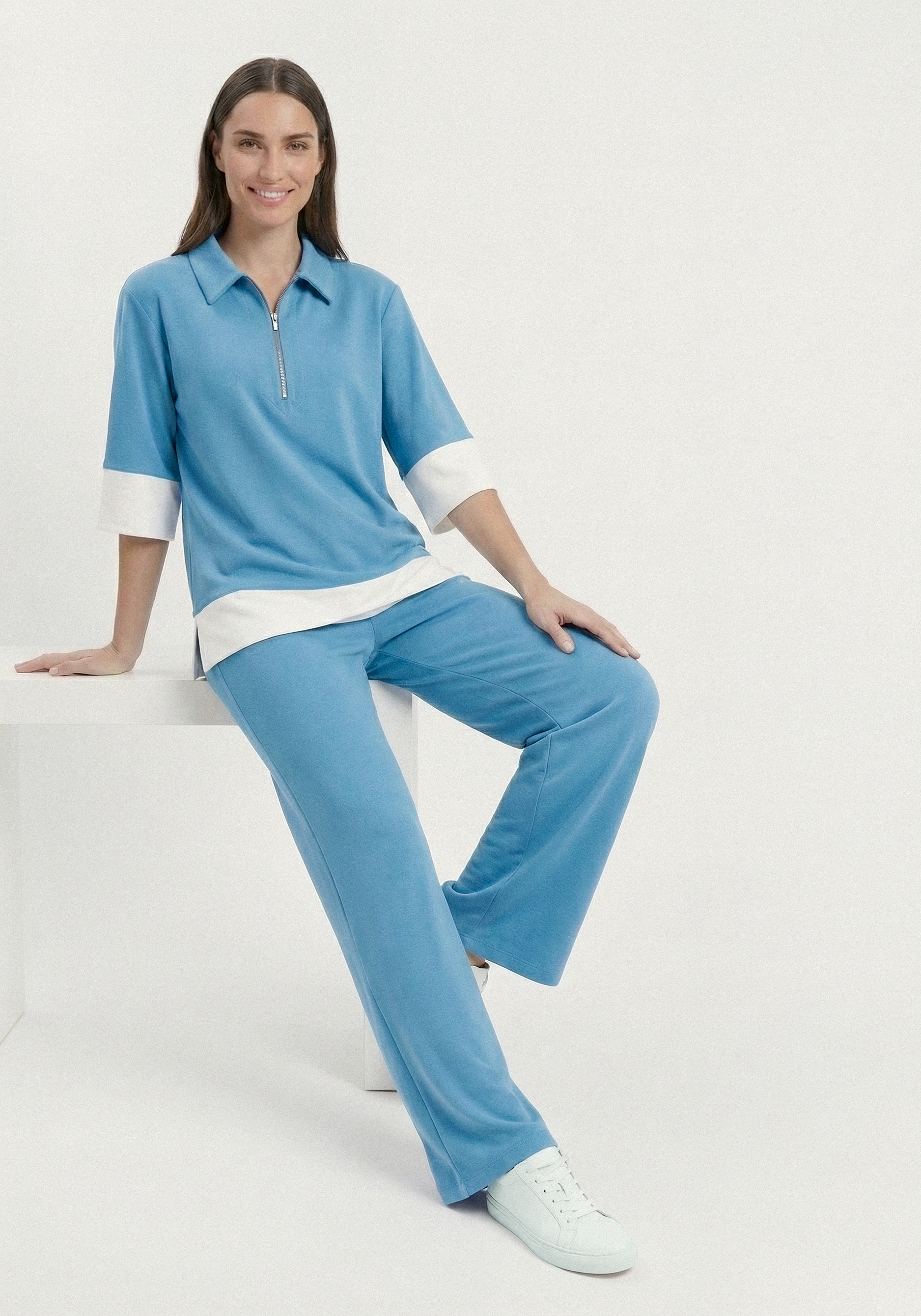 Костюм с лампасами  "Таисия "