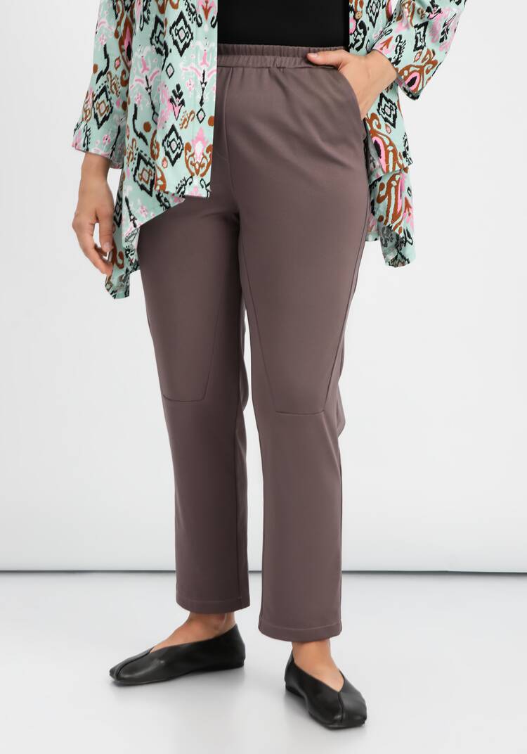 Брюки оригинального кроя на резинке шир.  750, рис. 18