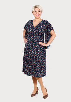 Платье с оригинальными рукавами и поясом