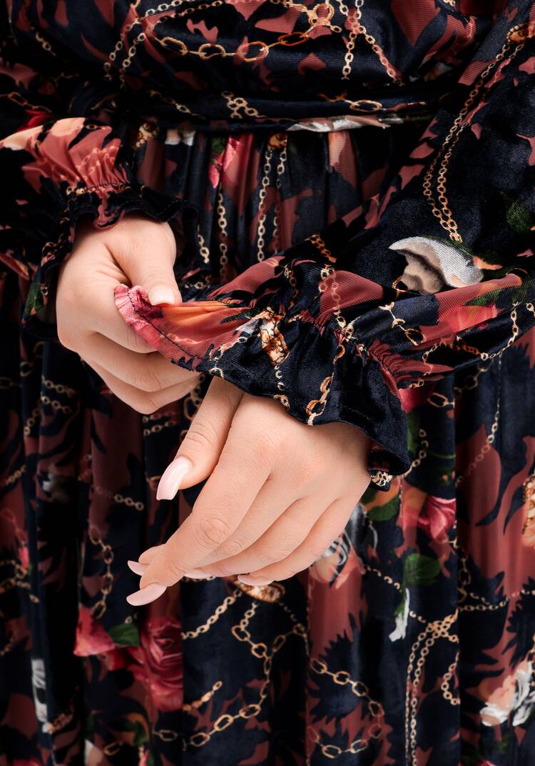 Платье с цветочным принтом из креш бархата шир.  750, рис. 16