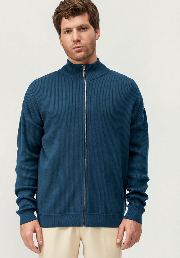 Жакет с воротником-стойкой шир.  580, рис. 20