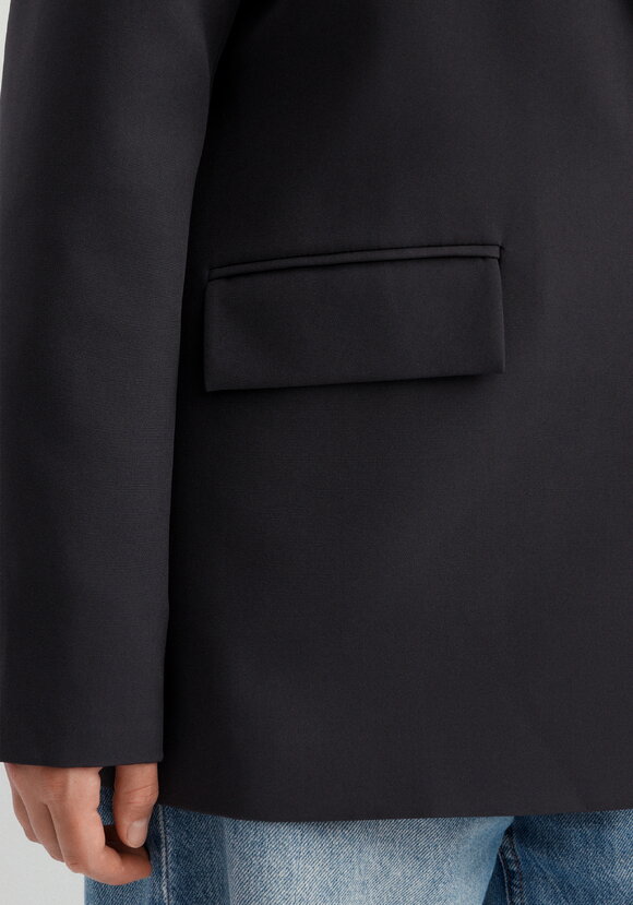 Пиджак однобортный на подкладке шир.  580, рис. 36