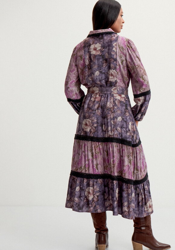 Платье с вставками кружева шир.  580, рис. 11