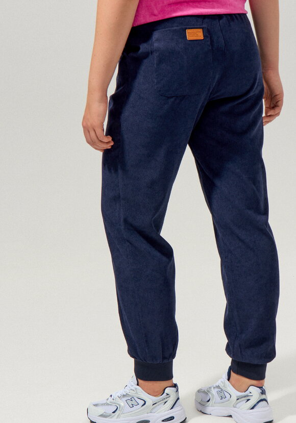 Брюки из микровельвета на резинке шир.  580, рис. 8