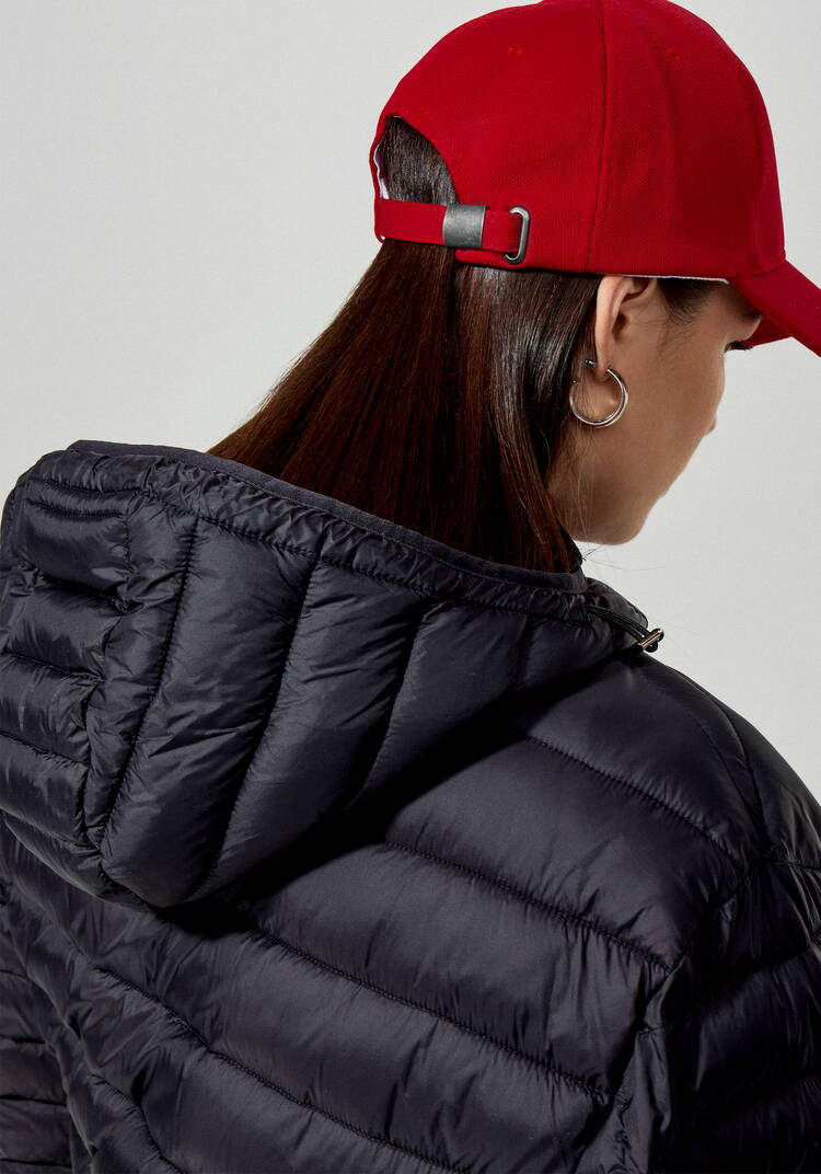 Куртка легкая стеганая с капюшоном шир.  750, рис. 22