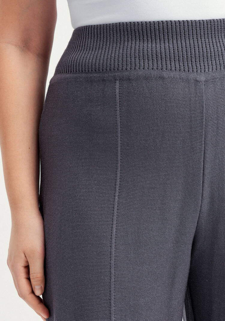 Брюки прямые вязаные со стрелкой шир.  750, рис. 19