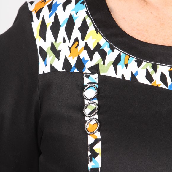 Платье А силуэта с декоративными элементами шир.  580, рис. 7