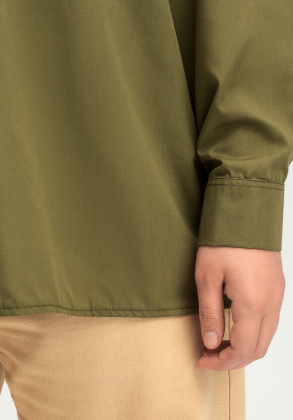 Рубашка с принтом на передней полочке шир.  580, рис. 47