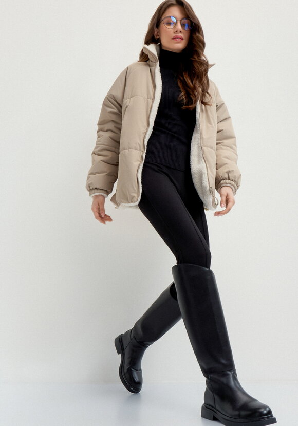 Двусторонняя куртка с высоким воротом шир.  580, рис. 17