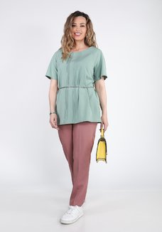 Блуза с защипами и круглым вырезом