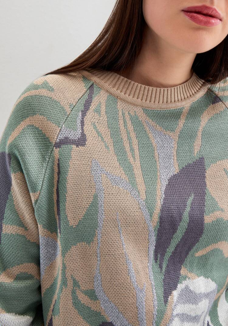 Джемпер с растительным орнаментом шир.  750, рис. 32