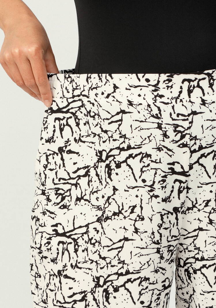 Брюки свободные с анималистичным принтом шир.  750, рис. 11