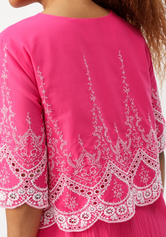 Платье свободного кроя с вышивкой шир.  580, рис. 41