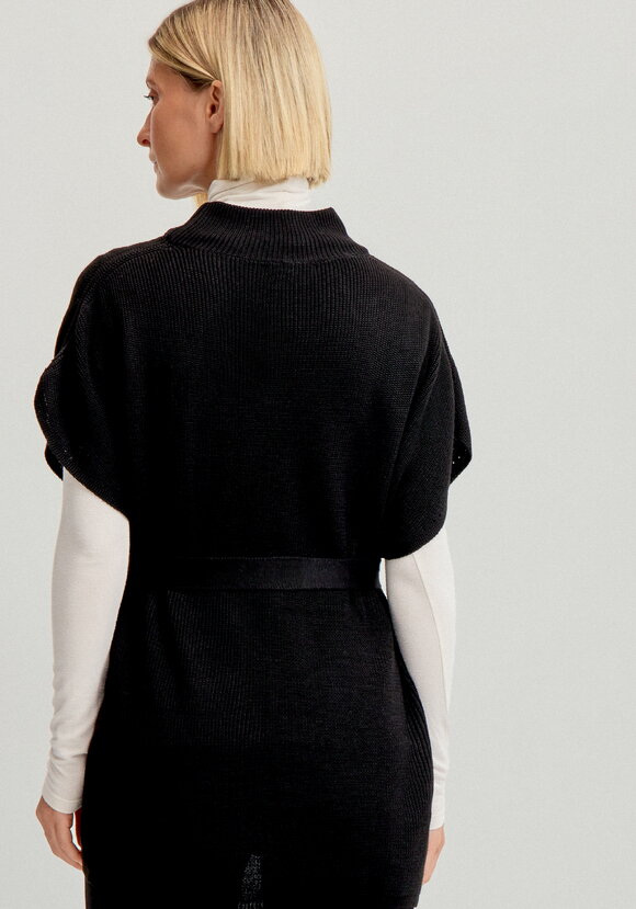 Джемпер-жилет с высоким горлом и поясом шир.  580, рис. 3