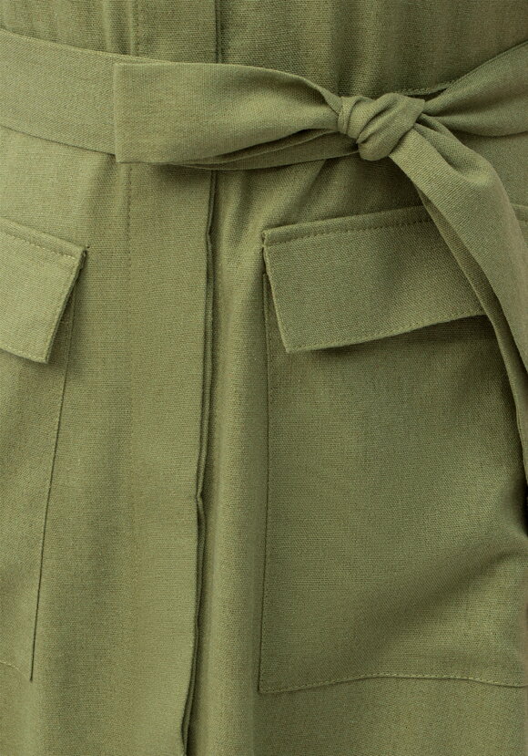 Платье-сафари А-силуэта шир.  580, рис. 7