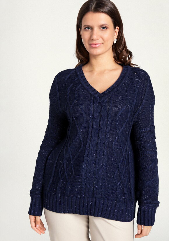 Джемпер с V-образным вырезом и косами шир.  580, рис. 11