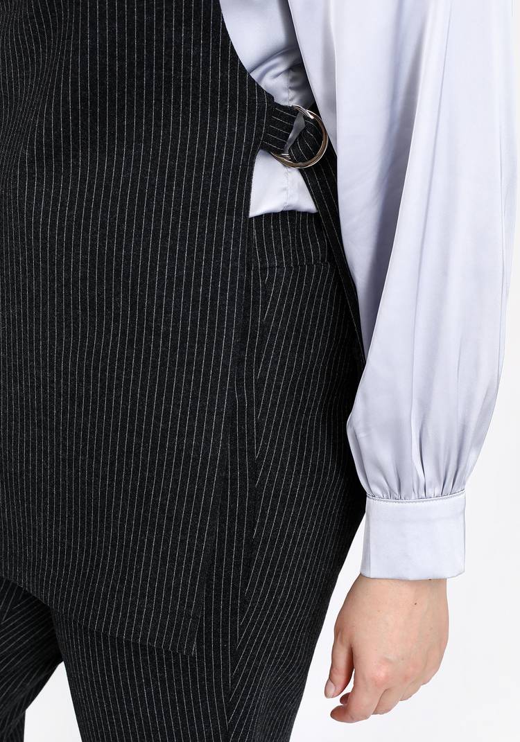 Жилет с регулировкой ширины в боковых швах шир.  750, рис. 8